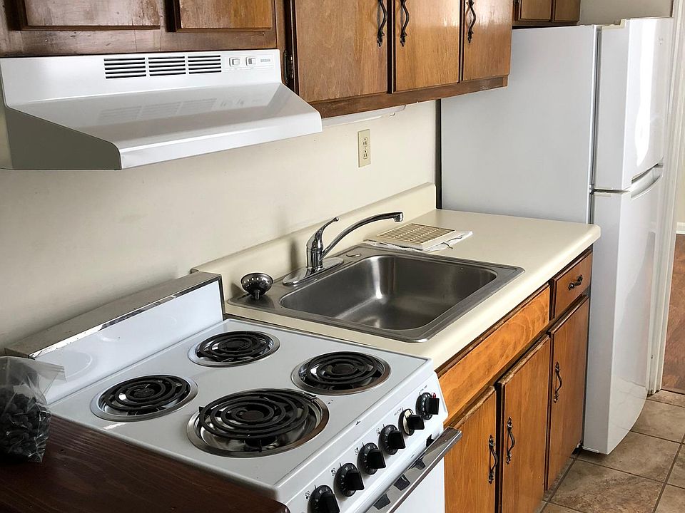 1st image of 605 Hogan St APT D