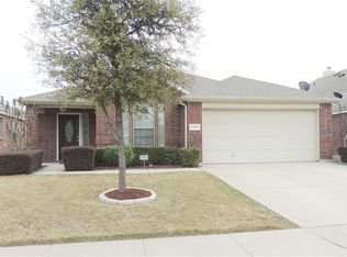 6304 Chalk Hollow Dr, Fort Worth, TX 76179
