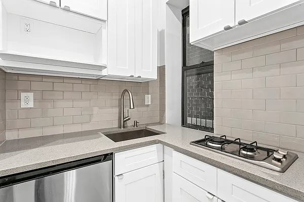 Rented by Compass | media 10