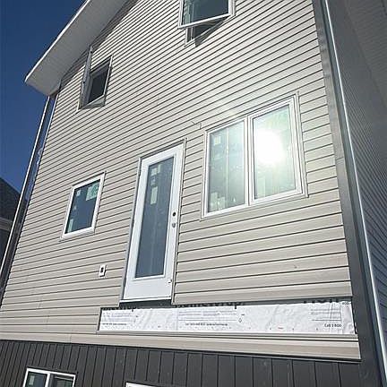 3rd image of 13 Clement ROAD