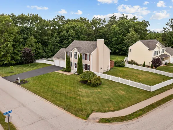 68 Lindsay Road, Hooksett, NH 03106