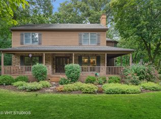 110 Picton Rd, Roselle, IL 60172