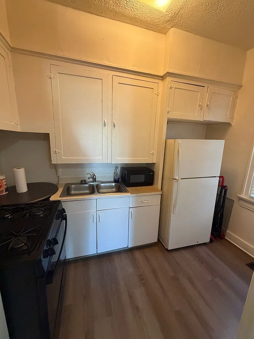 One Bedroom Apartment near Downtown Dayton — Photo 4