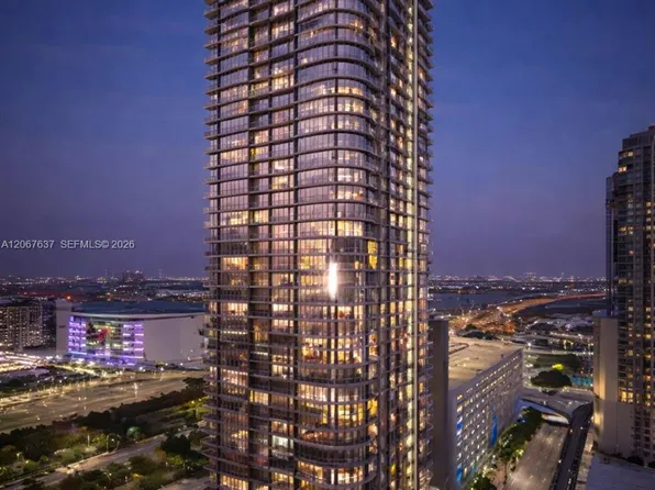 121 NE 5th St, Miami, FL