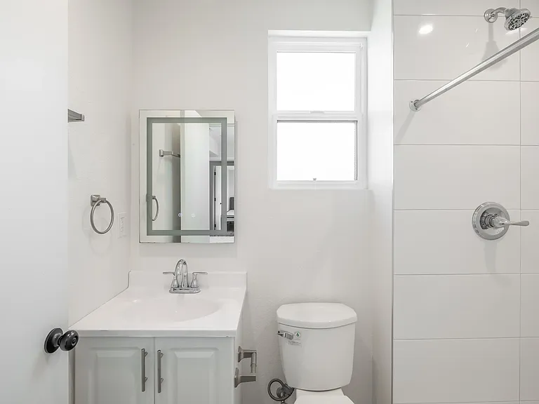 1181 Rolland Curtis Pl — Photo 11