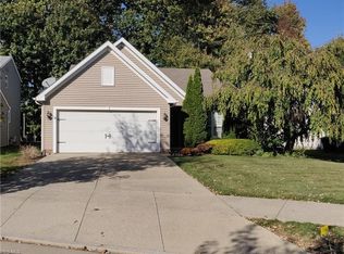 2116 Stonehenge Cir, Akron, OH