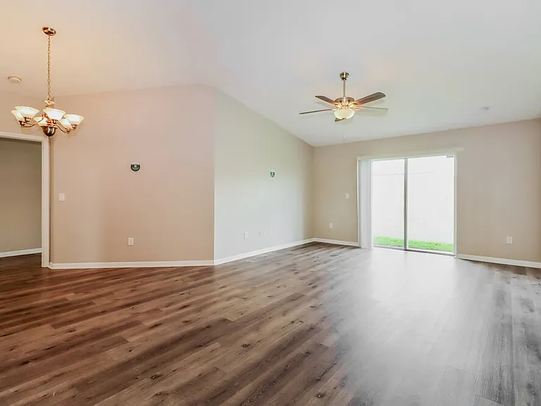 1212 Flexford St — Photo 5