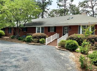 180 Longleaf Rd, Southern Pines, NC 28387