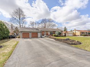 231 Thames Cres, Thames Centre, ON N0L1G3