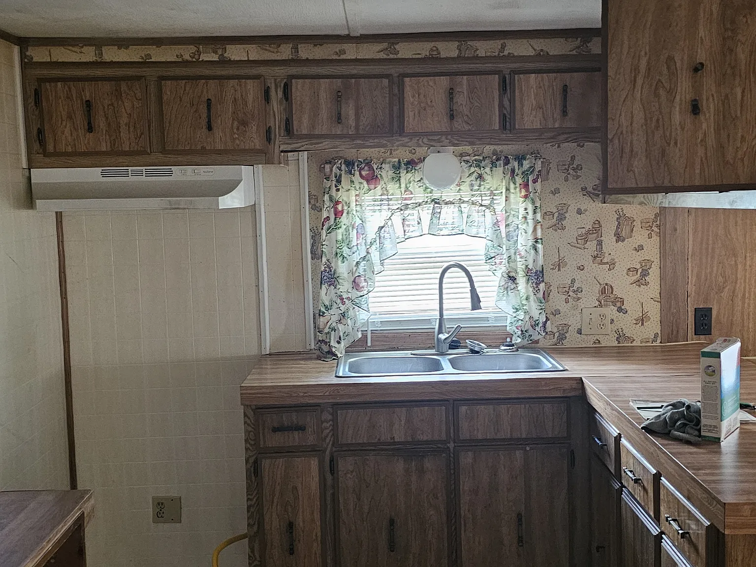 3 bed, $1,200 — Photo 4