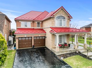3970 Pondview Way, Mississauga, ON L5N 8J8