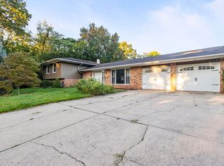 57383 McQuade St, South Bend, IN 46619