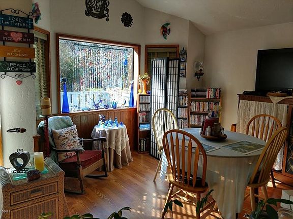 5th image of 296 Combs Cir