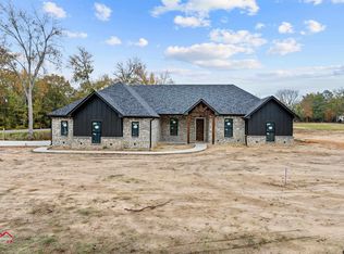 7979 W Goforth Rd, Kilgore, TX 75662