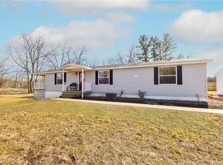 2690 Deerfield Rd, Eau Claire, WI 54701