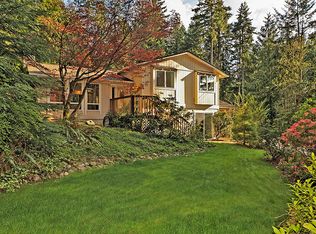 25619 SE Tiger Mountain Rd, Issaquah, WA 98027
