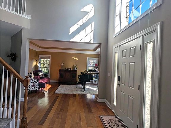 3rd image of 2221 Creek View Ct