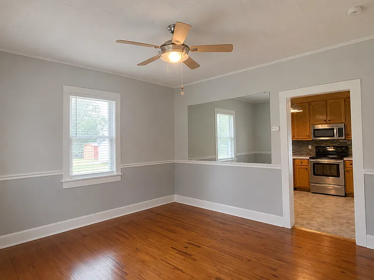 1616 Perfection Ave — Photo 3