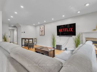 1245 Stephenson Dr #17, Burlington, ON L7S 2L9