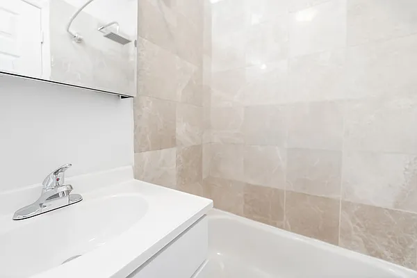 Rented by Compass | media 9