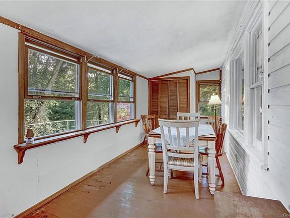 4th image of 47 Wharton Dr