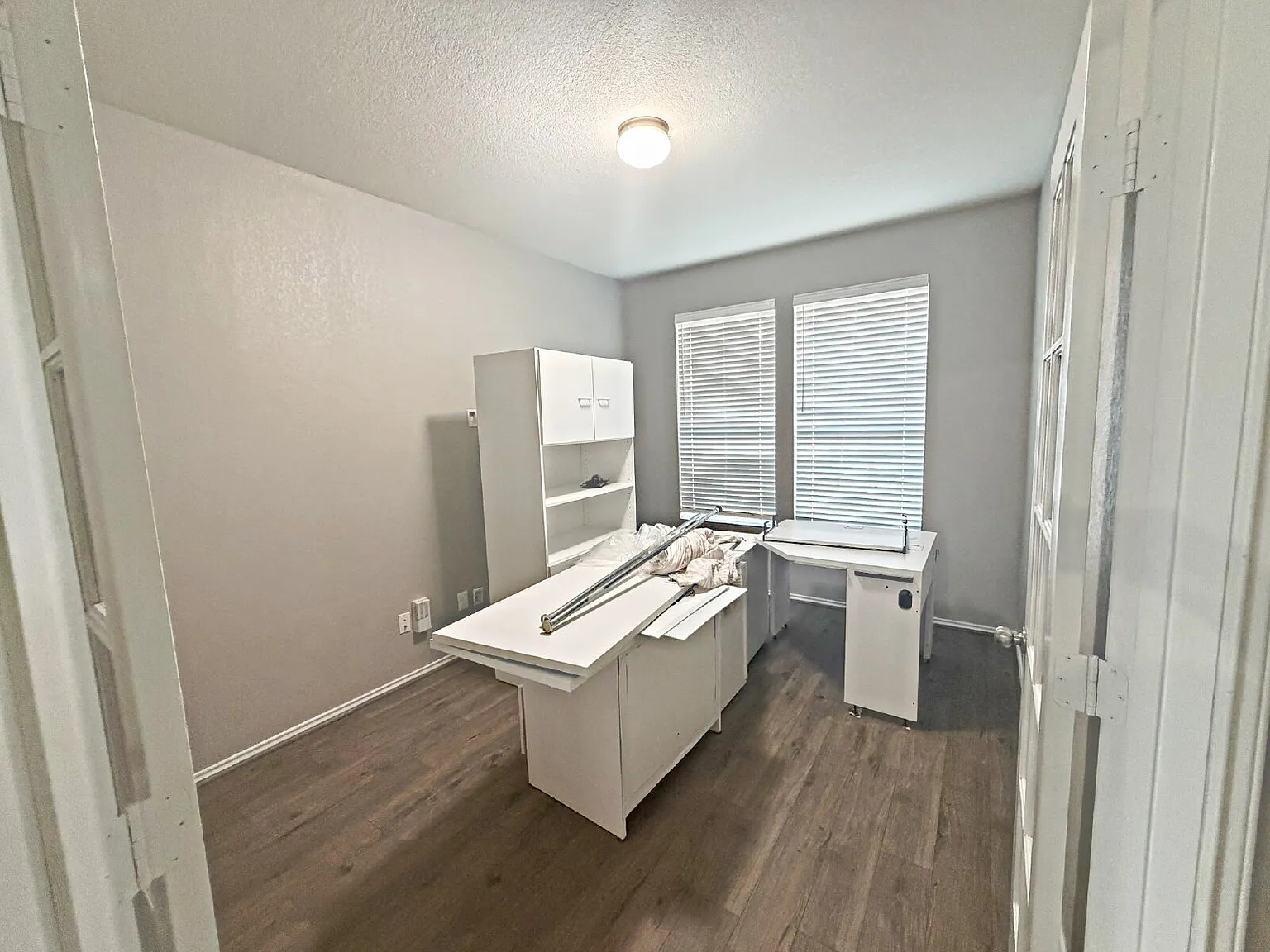 4 bed, 3.0 bath, 2606 sqft, $2,350 — Photo 3