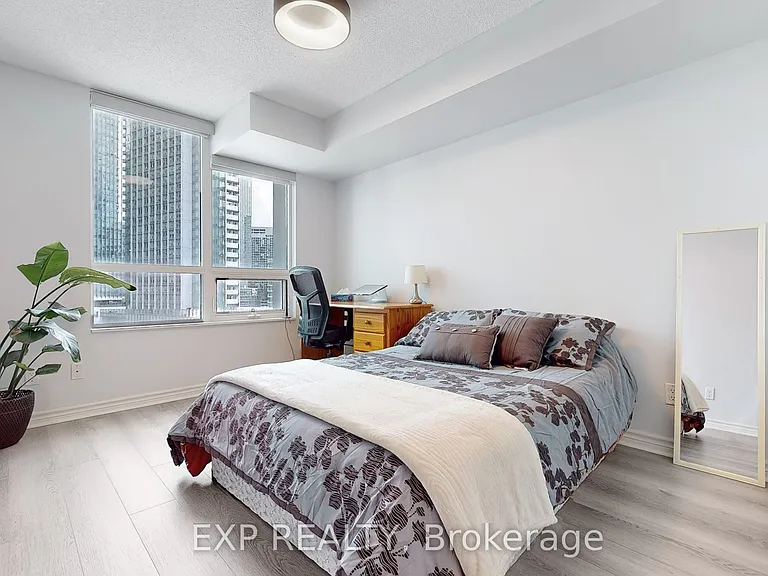 25 Lower Simcoe St #1106 — Photo 14