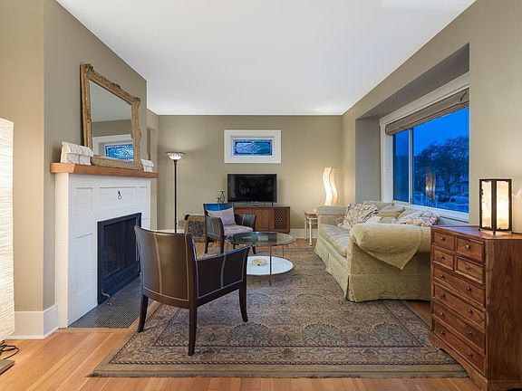 4th image of 3819 Georgia St