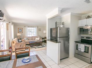 2206 NE 4th St APT 5, Boynton Beach, FL 33435