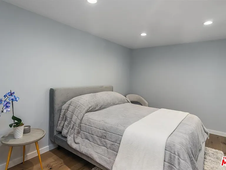 9005 Cynthia St #214 — Photo 22