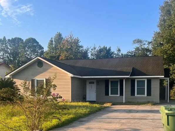 721 Kadi Ln, Hinesville, GA 31313