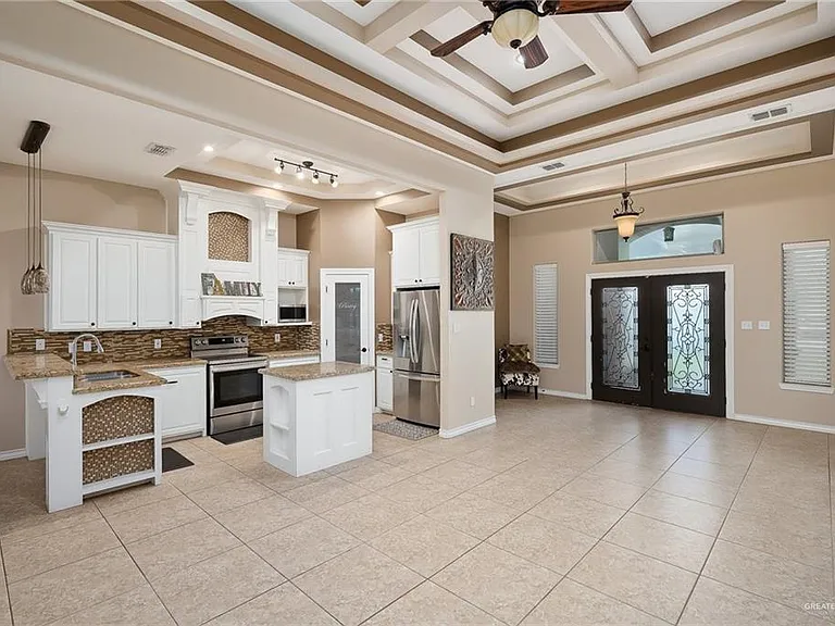 3409 Toucan Ave — Photo 3