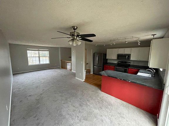 4th image of 816 Kimberly Way