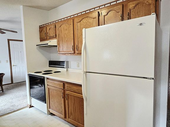 3rd image of 407 S 7th St