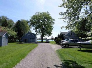 4659 Chamberlain St, East China, MI 48054