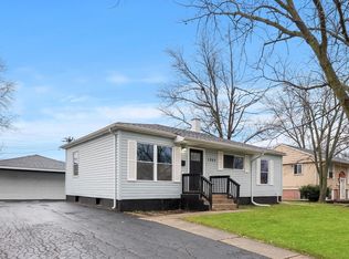 1863 224th St, Sauk Village, IL 60411