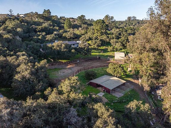 3rd image of 18795 Pesante Rd