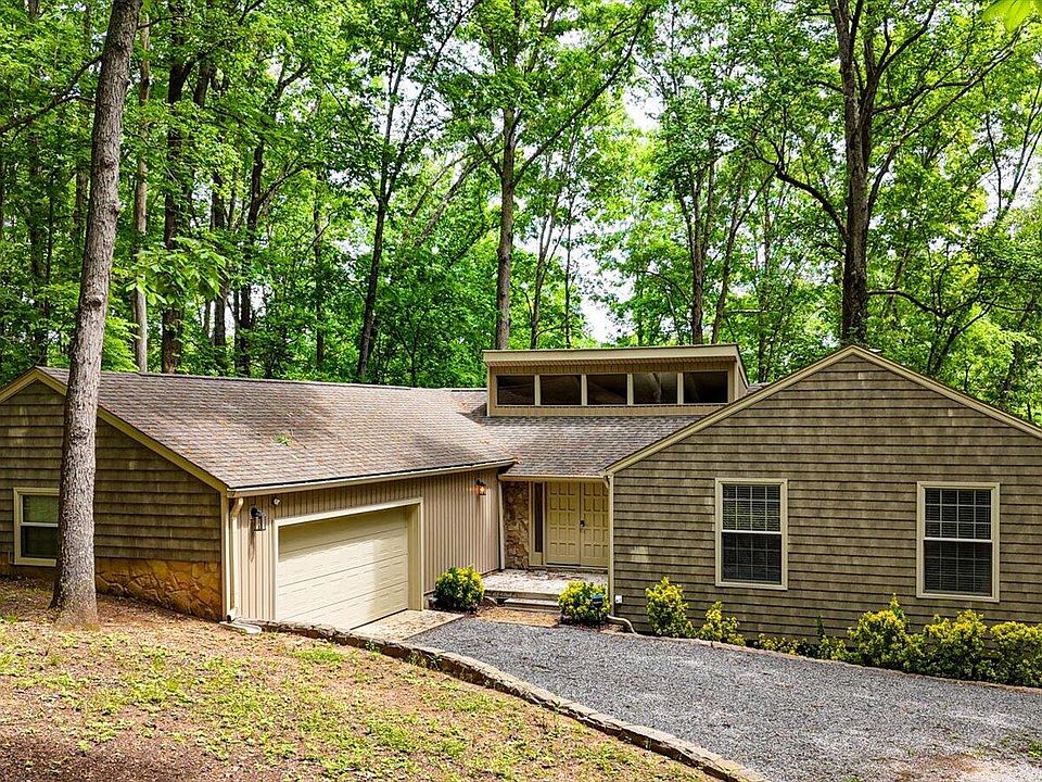 1st image of 114 Carpenter Rd
