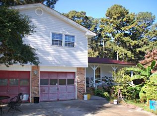 979 Douglas Ct, Norcross, GA 30093