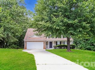 10587 Village Trl, Jonesboro, GA 30238