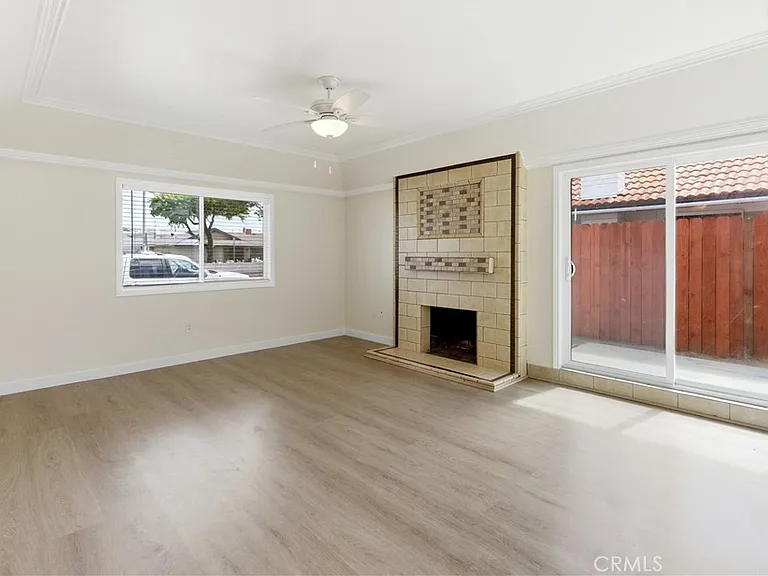 7082 Heil Ave #1 — Photo 9