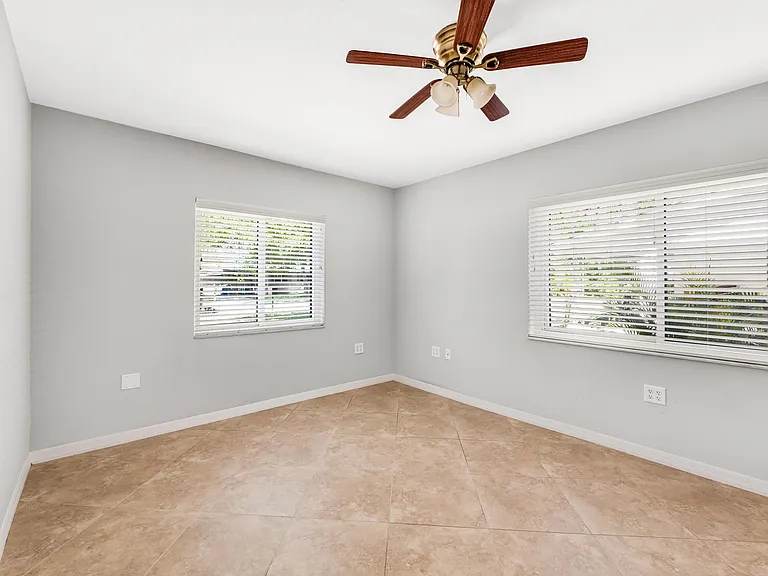 2250 Bougainvillea St — Photo 7