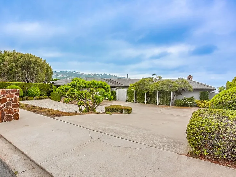 8302 Prestwick Dr — Photo 10