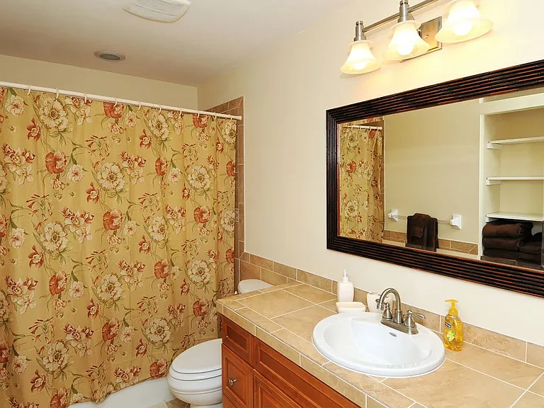 8200 Ibis St #1 — Photo 11
