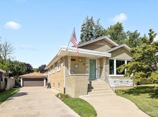 9828 Tulley Ave, Oak Lawn, IL 60453