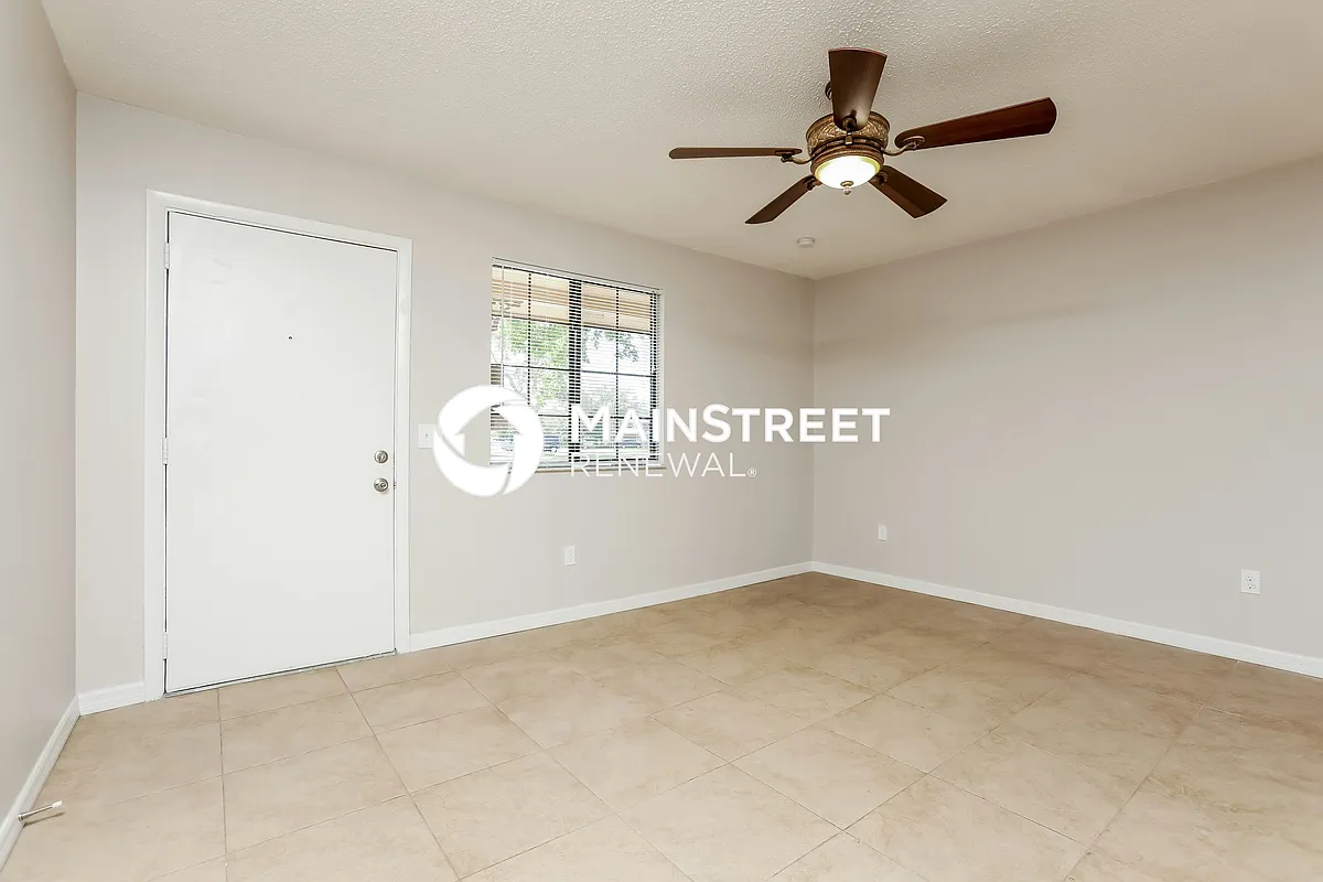 Living Room - 1036 Aaron Dr