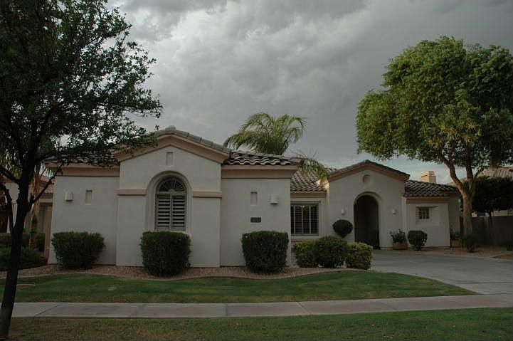 1st image of 1832 W Mead Pl