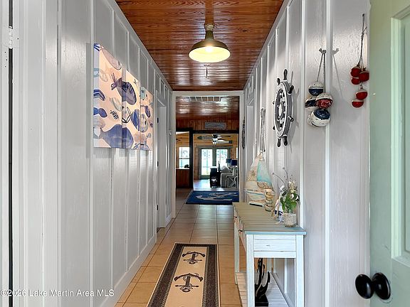 3rd image of 367 Council Rock Rd