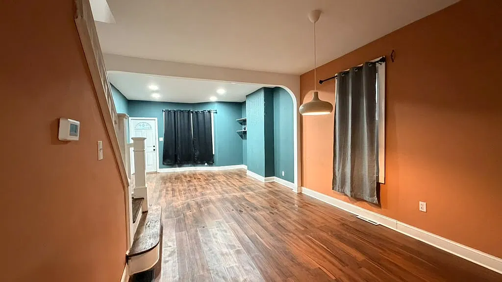 4 bed, 1300 sqft, $2,595 — Photo 3