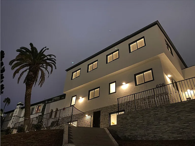 626 Landfair Ave #11 — Photo 18